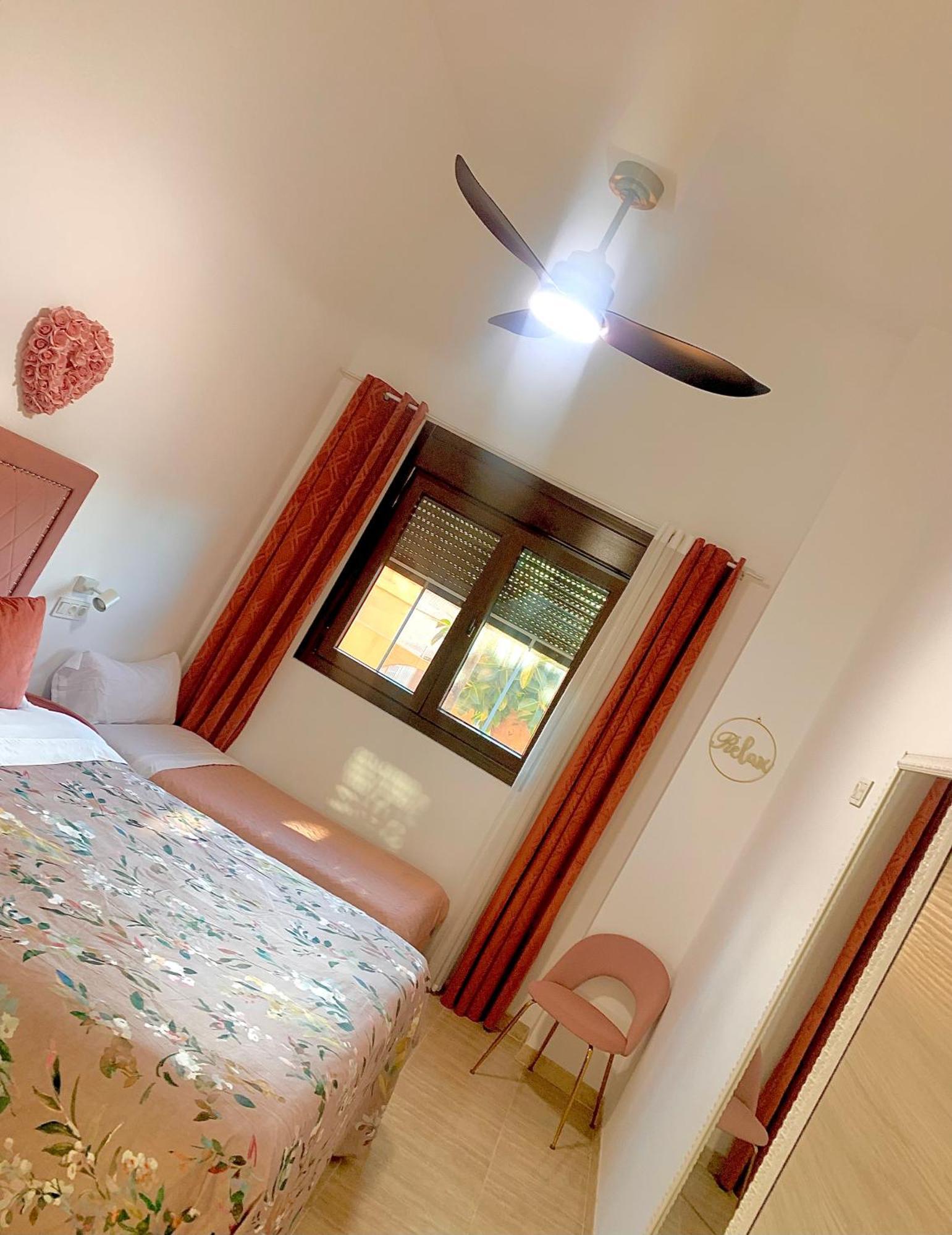 Amplia Vivienda New Para12 Pers A 4 Min Caminando De Playa Con Terraza, Piscina Com, Wifi, Ventiladores De Techo, Lavavajillas Roquetas de Mar Luaran gambar